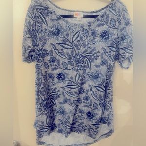 Size M LuLaRoe top blue and white
